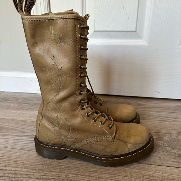 Dr. Martens Shoes - Dr. Martens Festival 11810 Butterfly Tan Leather Boots